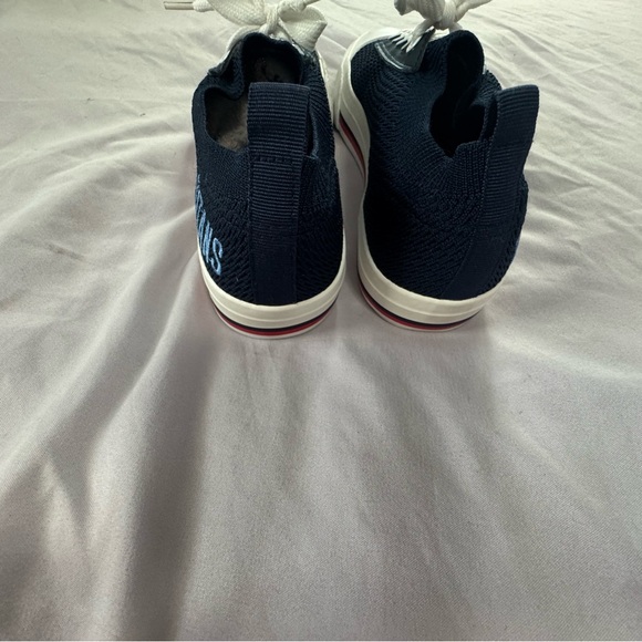 Tennessee Titans Women's Navy and White Athletic Shoes embroidered - Picture 7 of 8